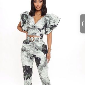 Fashion Nova Two piece Set!